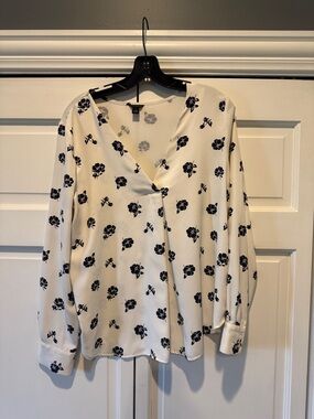 Ann Taylor Cream Blouse with Gray Floral Print
